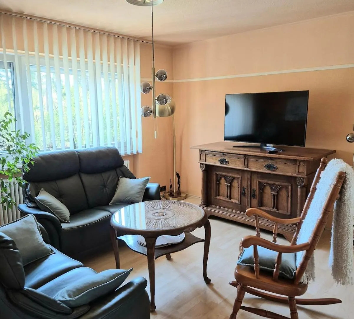 Casa Dami - Charmante Ferien- Und Monteurwohnung In Flughafennaehe Hügelsheim