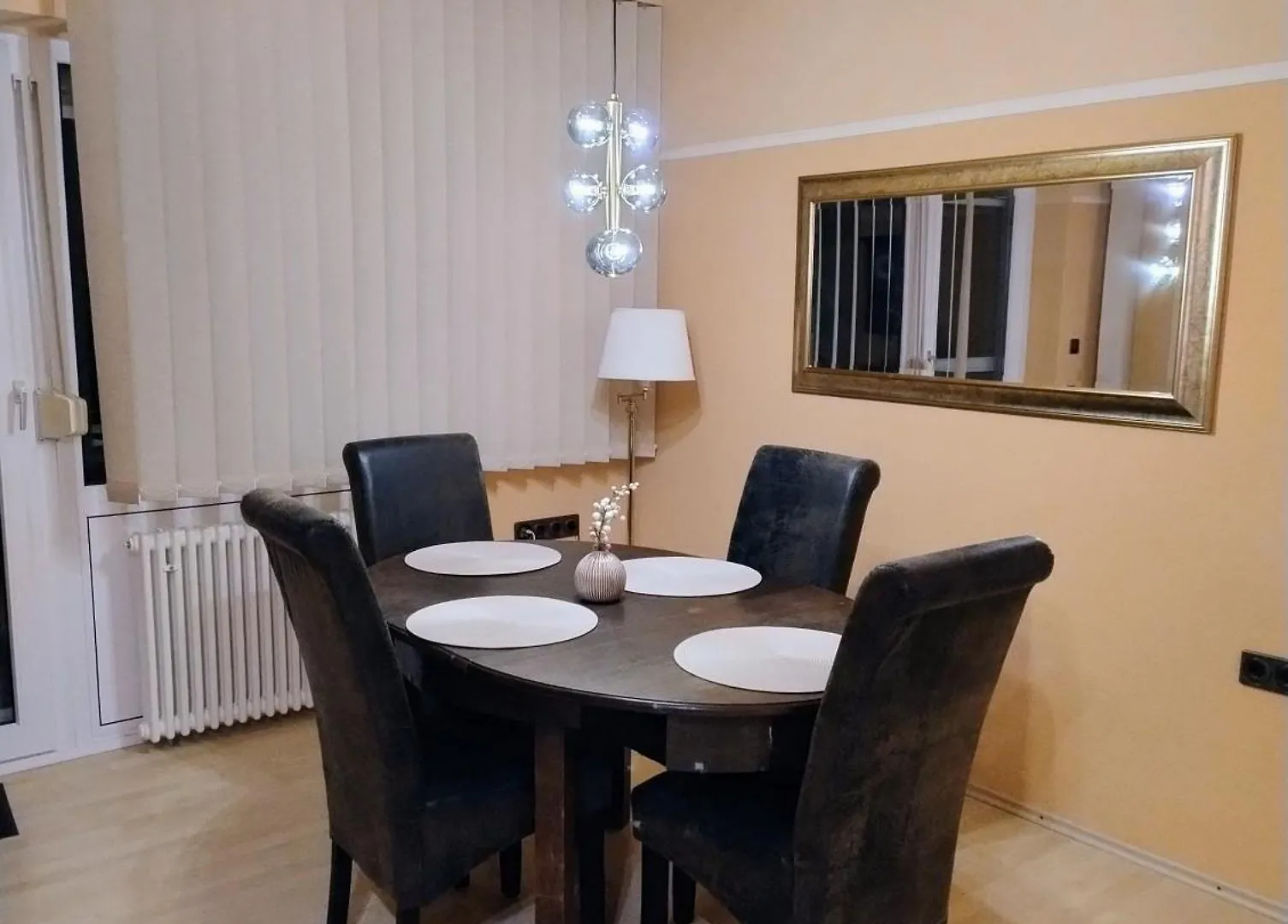 Casa Dami - Charmante Ferien- Und Monteurwohnung In Flughafennaehe Hügelsheim 0*,  Deutschland